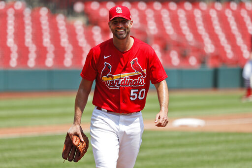 Adam Wainwright Wins Mlb’s Roberto Clemente Award