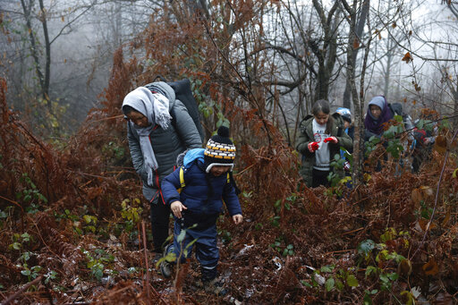 Eu Warns Bosnia To Help Migrants As Entire Families On Move