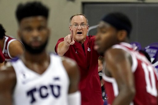 ‘full Warning’ – Older Hoops Coaches At Work In A Pandemic