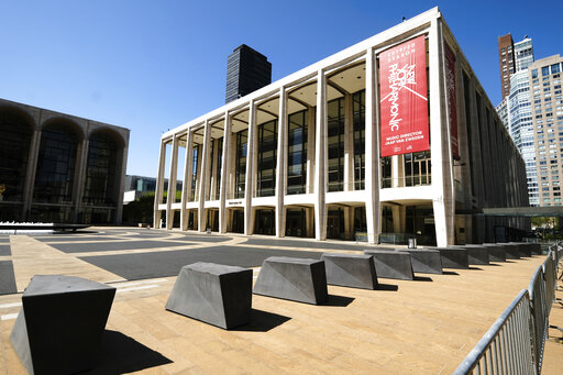 Ny Philharmonic Musicians Agree To 4 Years Of Wage Cuts