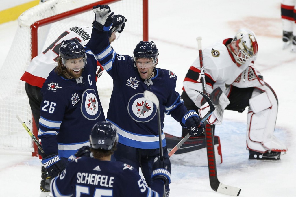 Jets Score 4 In Third Period, Beat Senators 6 3