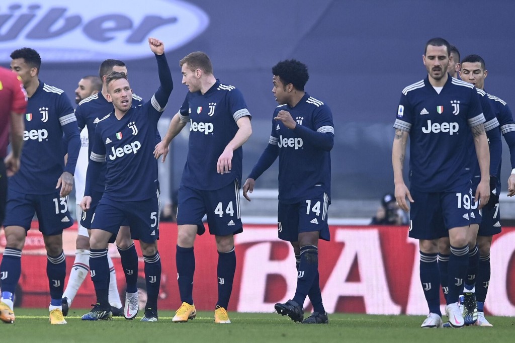Mckennie Helps Juventus Beat Bologna 2 0 To Close Gap
