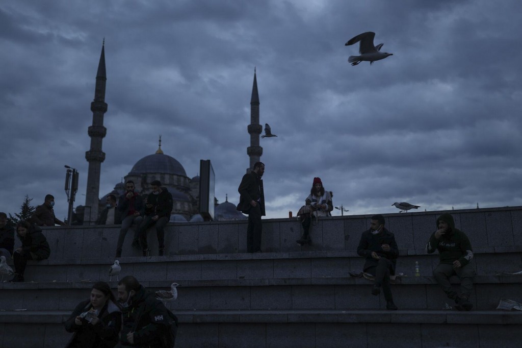 Turkey Passes 25,000 Covid 19 Related Deaths