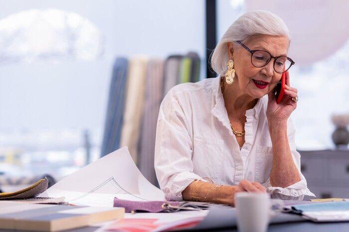 3 Pros And 3 Cons Of Working In Retirement
