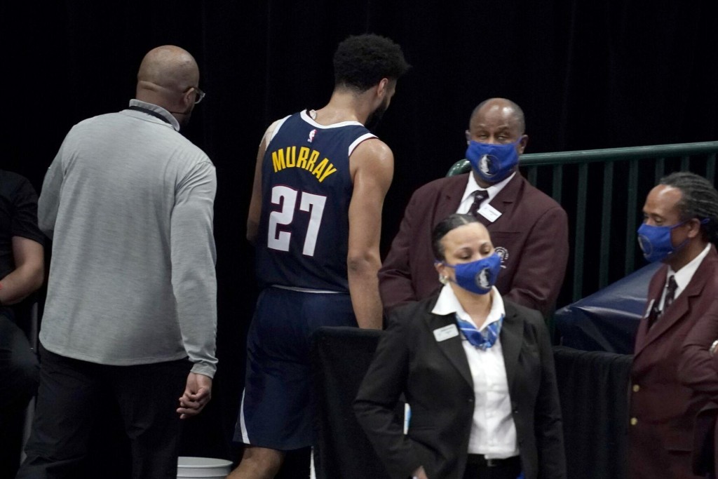 Nuggets’ Murray Tossed After Hitting Mavs’ Hardaway In Groin