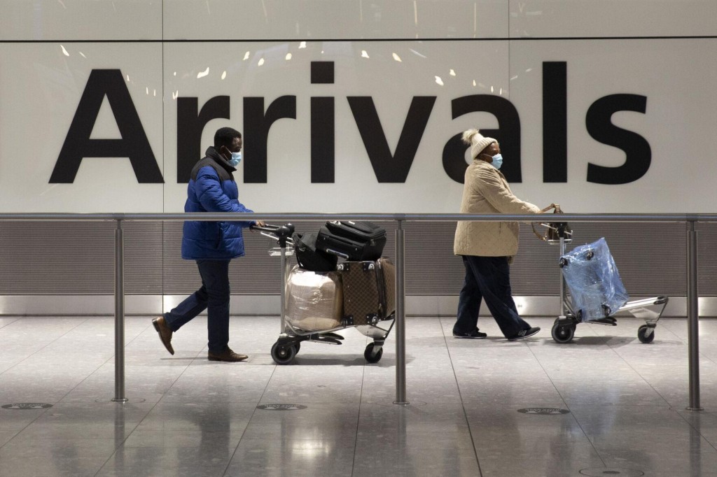 Uk Eyes Tougher Quarantine As Virus Toll Passes 100,000