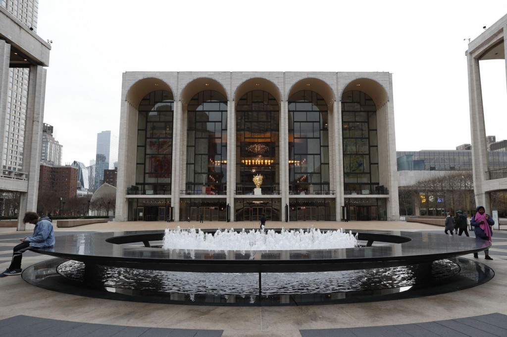 Met Opera’s Revenue Drops, Breaks Even With Gifts, Borrowing