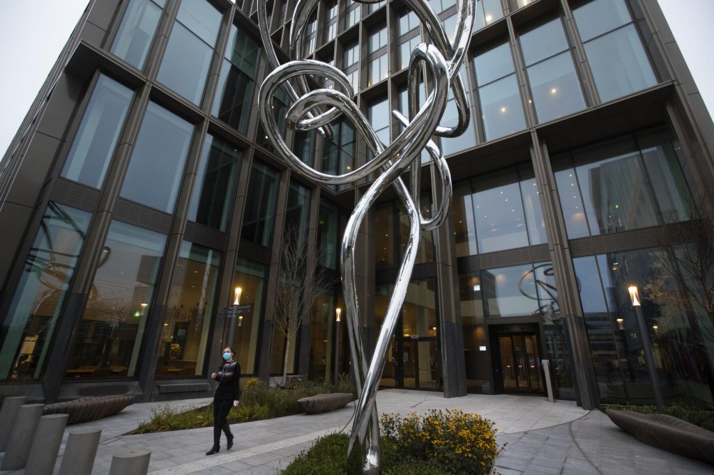 Eu Regulator Authorizes Astrazeneca Vaccine For All Adults