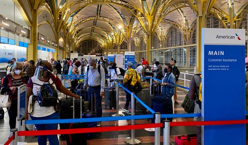 Biden Signs Order Requiring Masks For Travelers