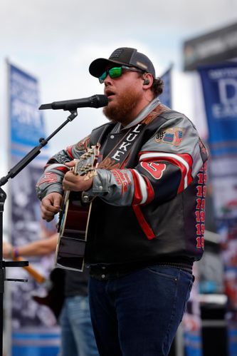 Country Singer Luke Combs Apologizes For Past Use Of The Confederate Flag