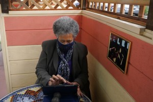 Shopping Online Eases Isolation For Older Adults