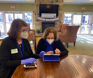 Shopping Online Eases Isolation For Older Adults