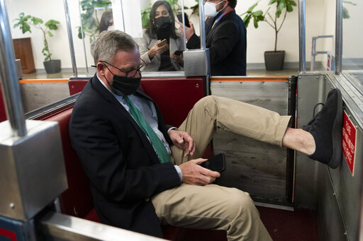 Nc Gop Votes To Censure Sen. Burr After Impeachment Vote