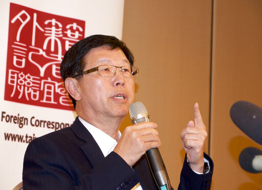 Foxconn Mulls Making Electric Vehicles At Wisconsin Plant