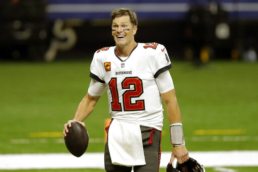 With Brady’s Largesse, Bucs Keeping Title Gang Together