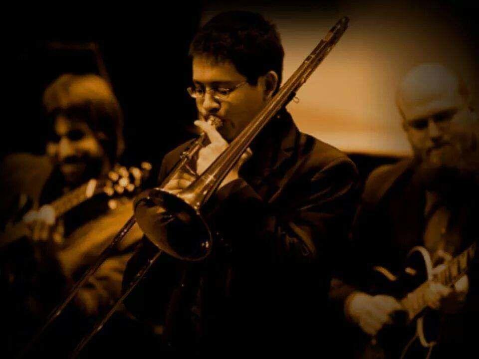 Chris Leach Sextet Performs Friday