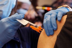 States Shift To Vaccinate Those In Their 50s Against Covid 19 As Supply Expands