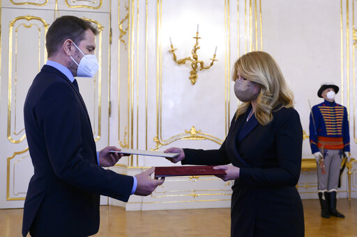 Slovak Premier, Government Resign Over Russian Vaccine Deal