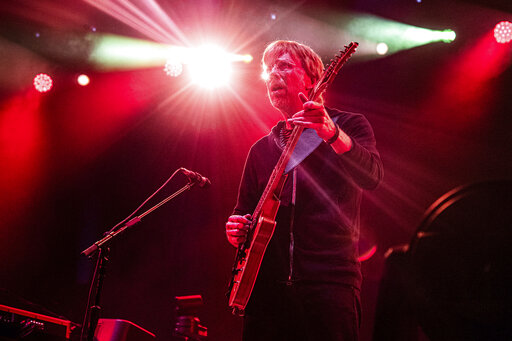 Phish Guitarist To Found Substance Abuse Treatment Center