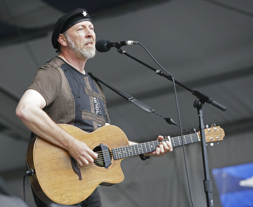 British Guitarist Thompson’s Memoir Revisits Golden Rock Era