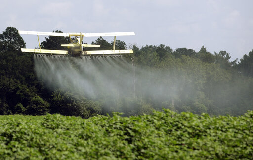 Study: Us Pesticide Use Falls But Harms Pollinators More