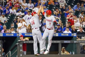 Votto Inches From Hr Record, Báez Helps Mets Rally Past Reds