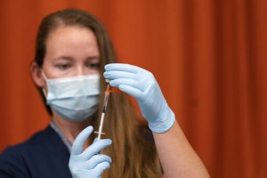 States Race To Use Covid 19 Vaccines Before They Expire