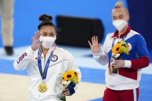 ‘happy Tears’: Lee’s Gold Sparks Joy At Home In Minnesota