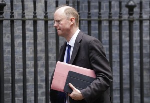 Man Pleads Guilty To Assaulting England’s Top Doctor In Park