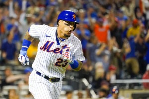 Votto Inches From Hr Record, Báez Helps Mets Rally Past Reds