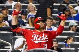 Votto Homers In 7th Straight Game, One Shy Of Mlb Record