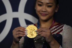 ‘happy Tears’: Lee’s Gold Sparks Joy At Home In Minnesota
