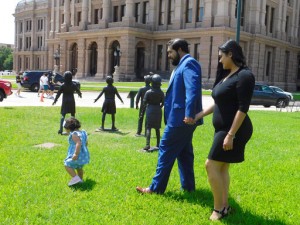 Texas Voting Standoff Jeopardizes Pay For Up To 2k Workers