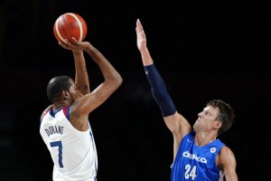 To The Quarters: Usa Routs Czech Republic, 119 84 In Tokyo
