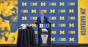 Ap Top 25 Podcast: Big Ten Preview And Realignment Is Back
