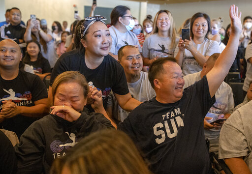 ‘happy Tears’: Lee’s Gold Sparks Joy At Home In Minnesota