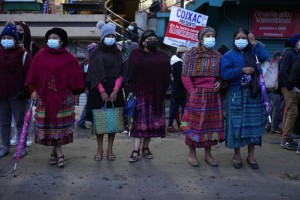Guatemalans Protest President, Attorney General