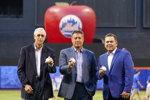 Votto Inches From Hr Record, Báez Helps Mets Rally Past Reds