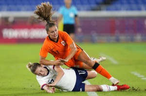 Rapinoe Converts And Us Gets Past Netherlands On Penalties