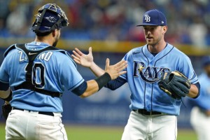 Leading Off: Votto Can Match Hr Mark, Tatis Hurt Again