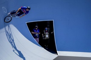 Caeleb Dressel Goes For More Gold On Day 7 Of Tokyo Games