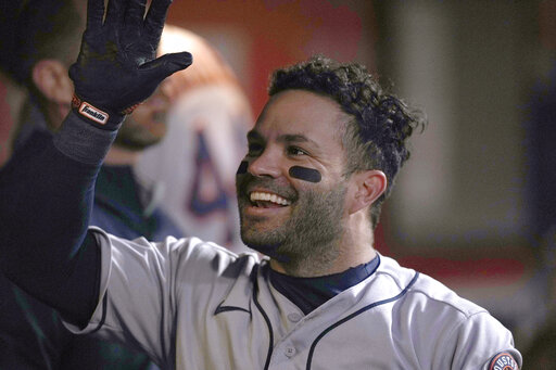 Altuve Hits Grand Slam On 2 Homer Night, Astros Beat Giants