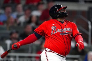 Indians Trade Of Rosario To Braves For Sandoval