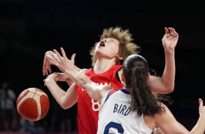 Us Uses Dominant Inside Presence To Beat Japan 86 69