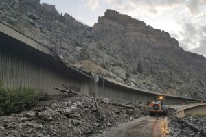 Mudslides Force More Than 100 To Spend Night On Highway