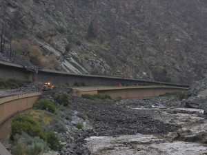 Mudslides Force More Than 100 To Spend Night On Highway