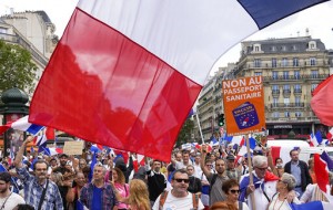 French Police Clash With Anti Virus Pass Protesters In Paris