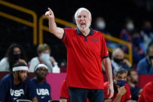 To The Quarters: Usa Routs Czech Republic, 119 84 In Tokyo