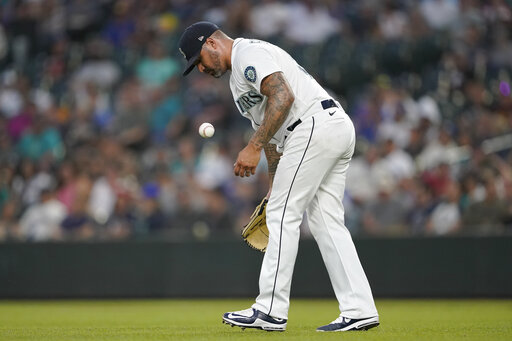 Mariners’ Santiago Banned 80 Games For Positive Drug Test