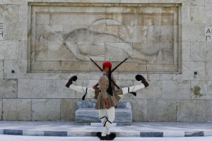 Greek Heatwave Fuels Wildfires, Limits Acropolis Visits